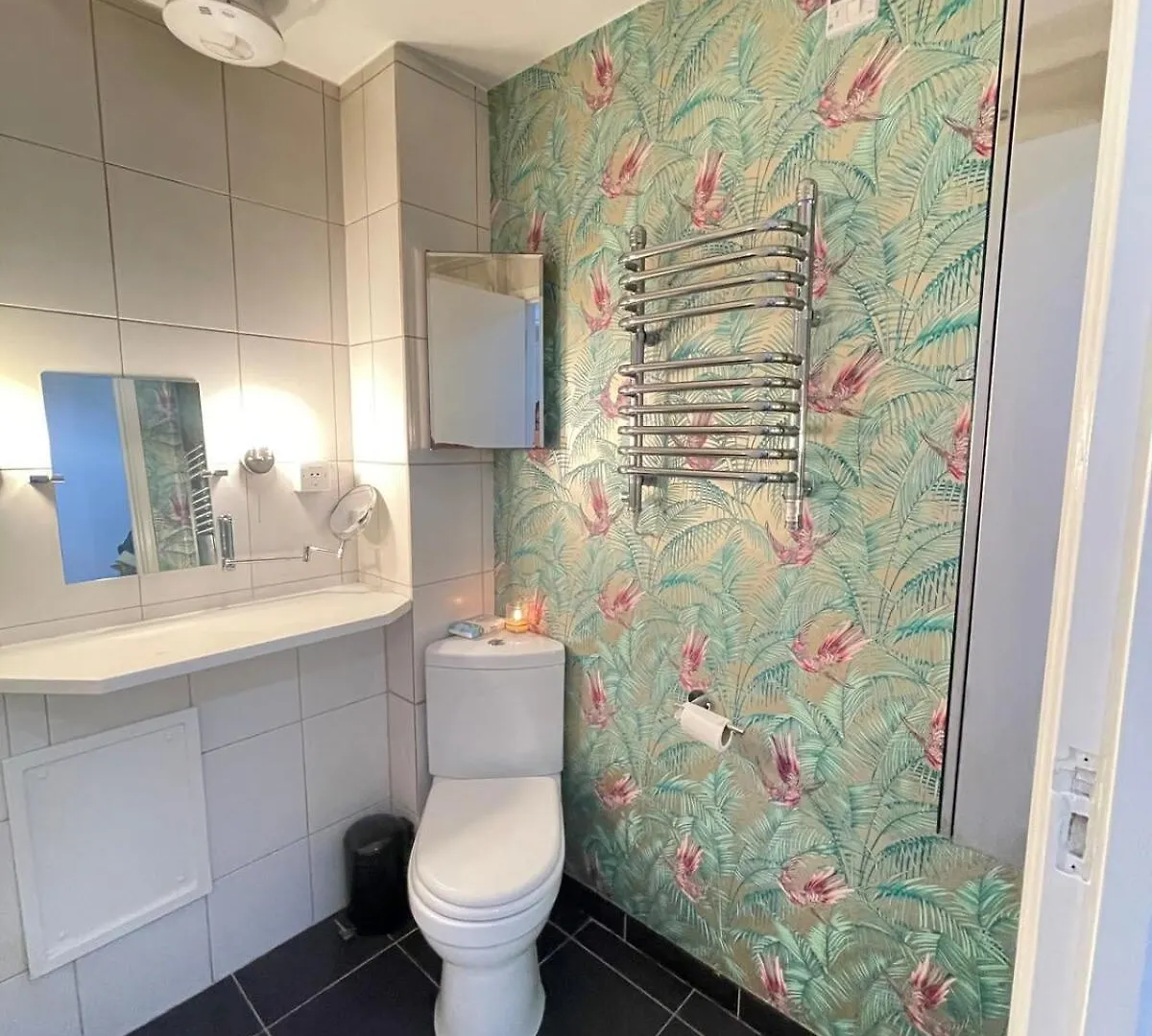 Chic 1Bd Flat - 10 Minutes To Victoria Park! Apartment London