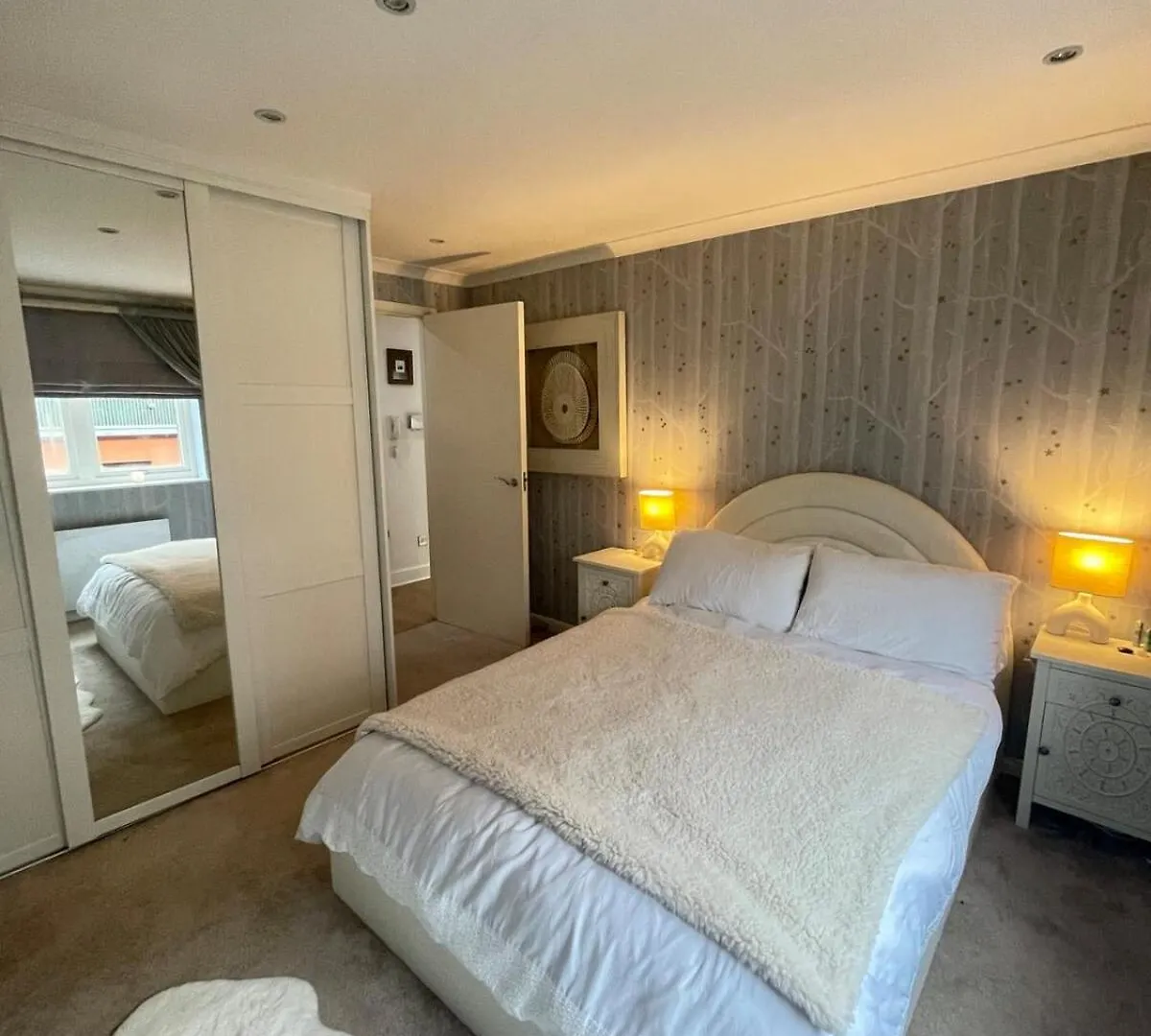 Chic 1Bd Flat - 10 Minutes To Victoria Park! Apartment London